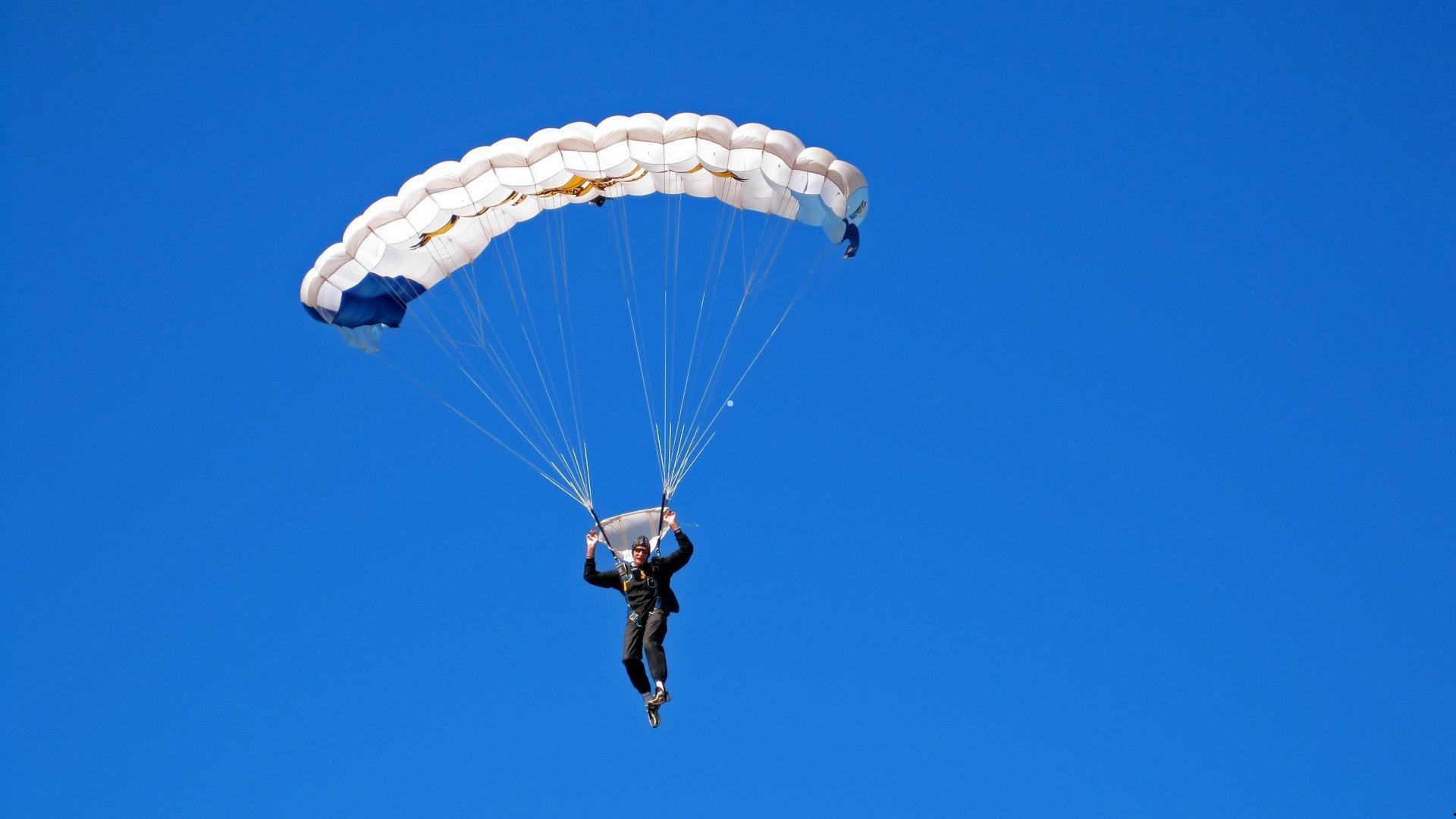 汉堡同城德比，保级双雄的生死之战